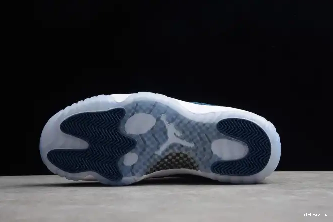 Cheap Kickmax Jordan Air CD6846-102 Low Blue Snakeskin Navy 11 0617